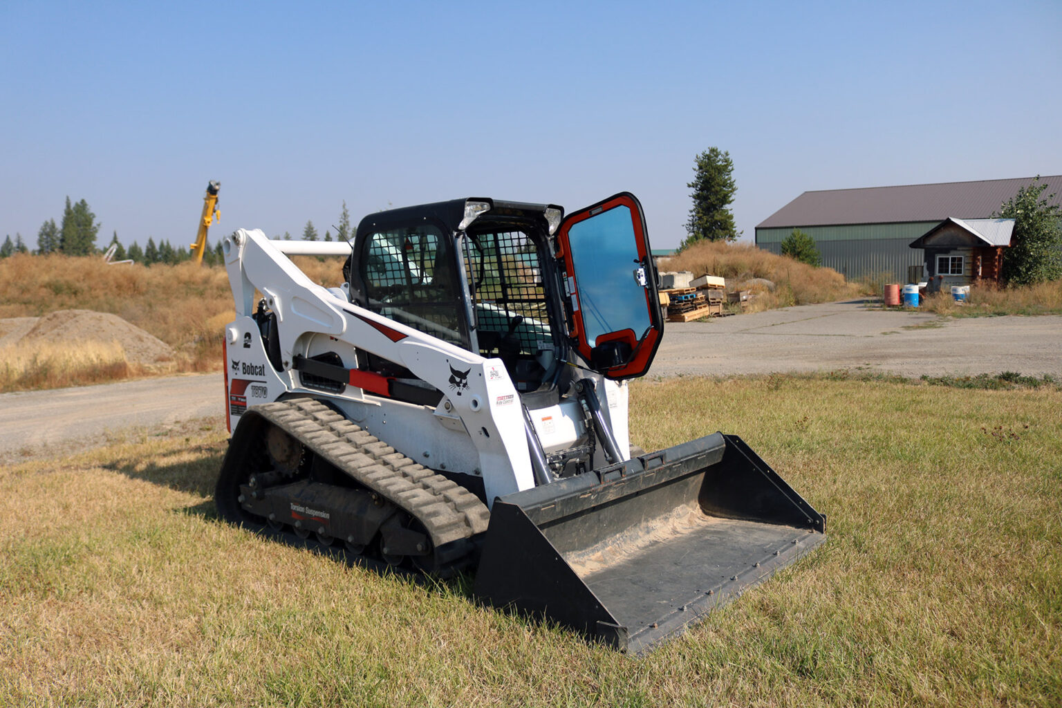 Bobcat T870 ~ Orange HEA Ballistic Door (23)