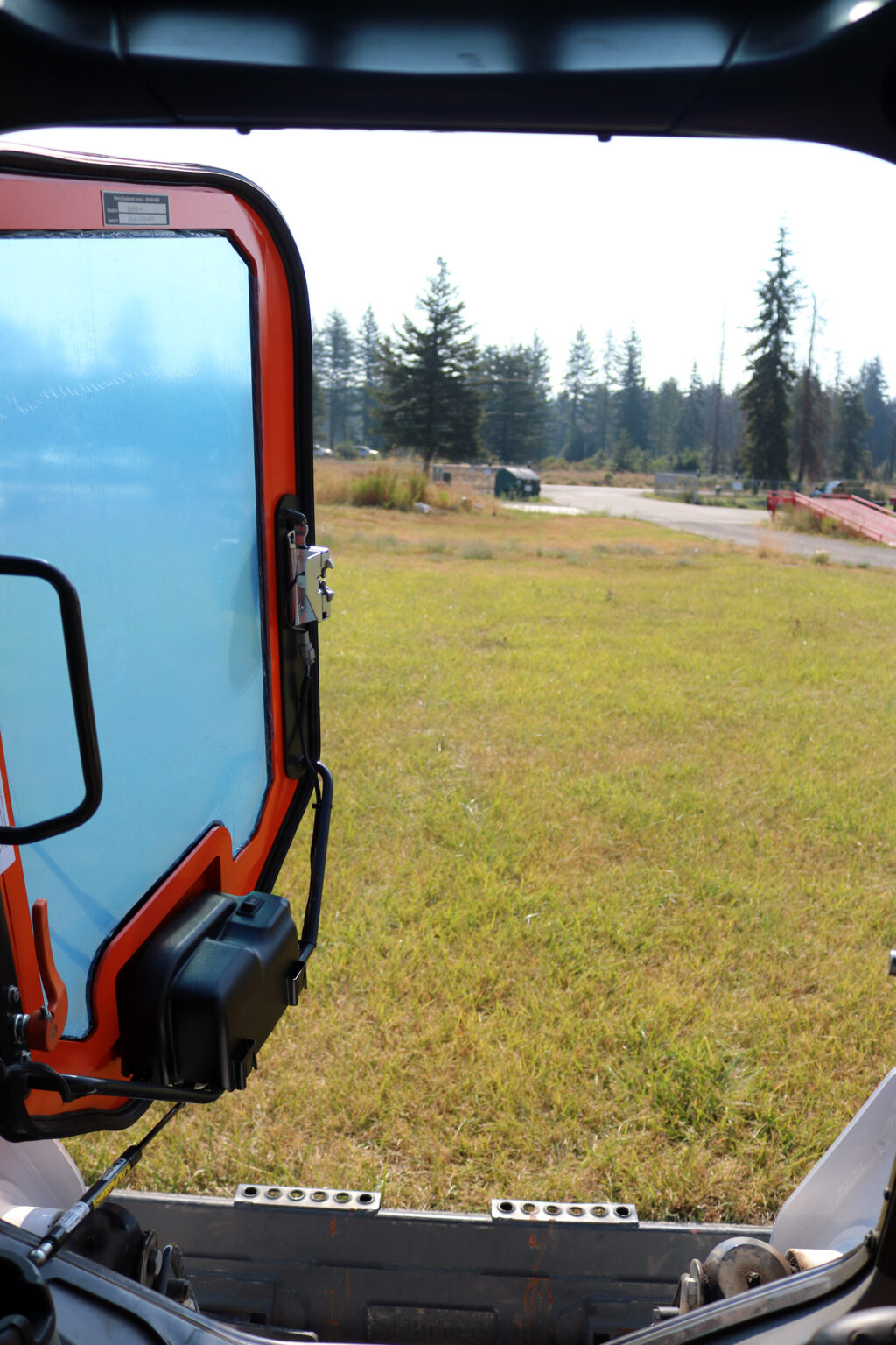 Bobcat T870 ~ Orange HEA Ballistic Door (33)