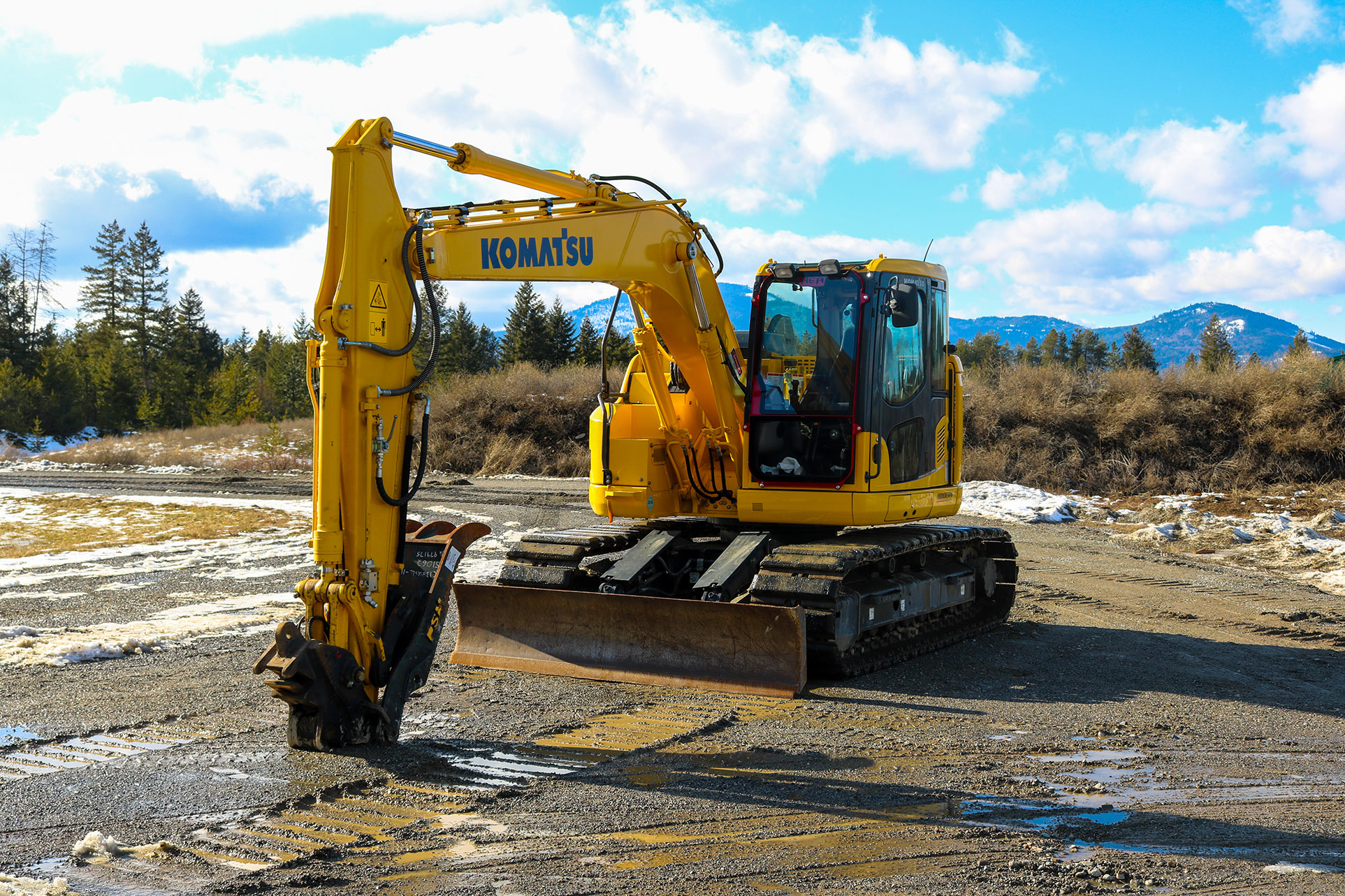 Komatsu PC138 ~ Ballistic Window
