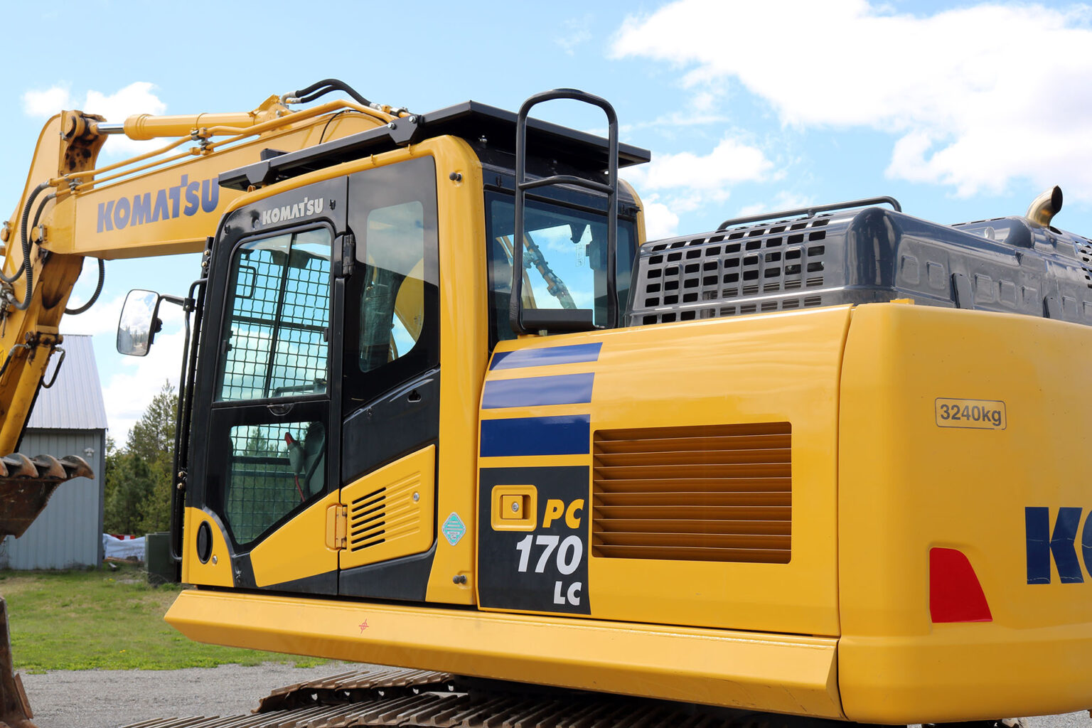 Komatsu 170LC Bolt on Top Guard and Screen